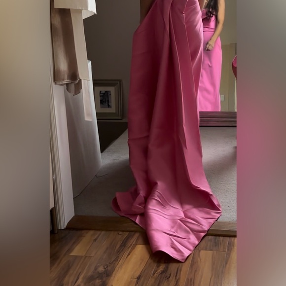 The Kinsley Maxi Dress in Rose Pink size UK 8 US 4 - Picture 8 of 9